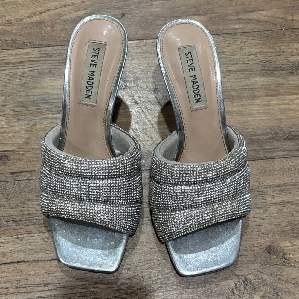 Steve Madden Glittering Rhinestone Silver Mules Size 6